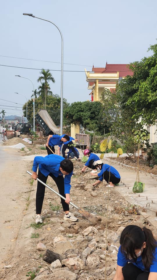 Đoàn xã Minh Tân trồng cây năm 2024