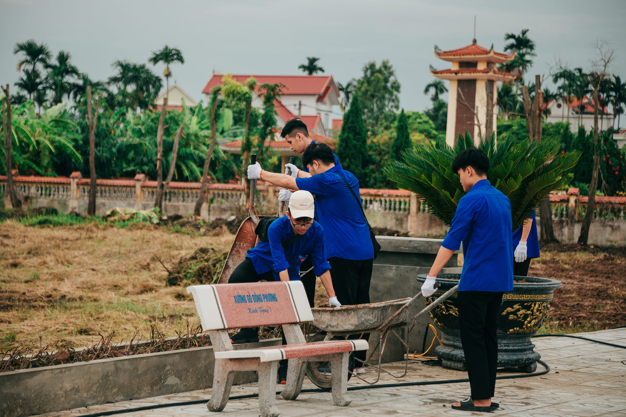 Đoàn xã Đoàn Xá trồng cây năm 2024