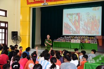 Chương trình "Tuyên truyền phòng cháy chữa cháy, kỹ năng thoát hiểm cho thanh thiếu nhi"