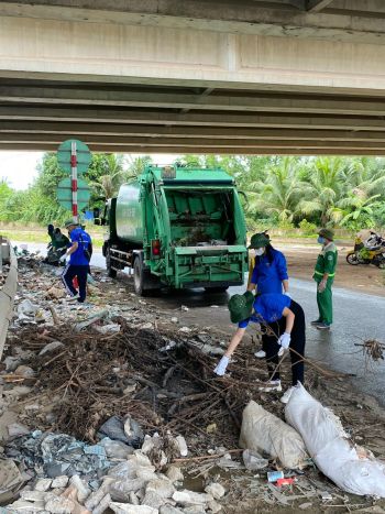 RA QUÂN HƯỞNG ỨNG "XÂY DỰNG THÀNH PHỐ HẢI PHÒNG SÁNG- XANH- SẠCH - ĐẸP - AN TOÀN - VĂN MINH", “NGÀY CHỦ NHẬT XANH” NĂM 2024