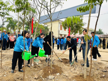 Hưởng ứng ngày cao điểm “Tuổi trẻ Hải Phòng chung tay xây dựng nông thôn mới, nông thôn mới kiểu mẫu” năm 2024